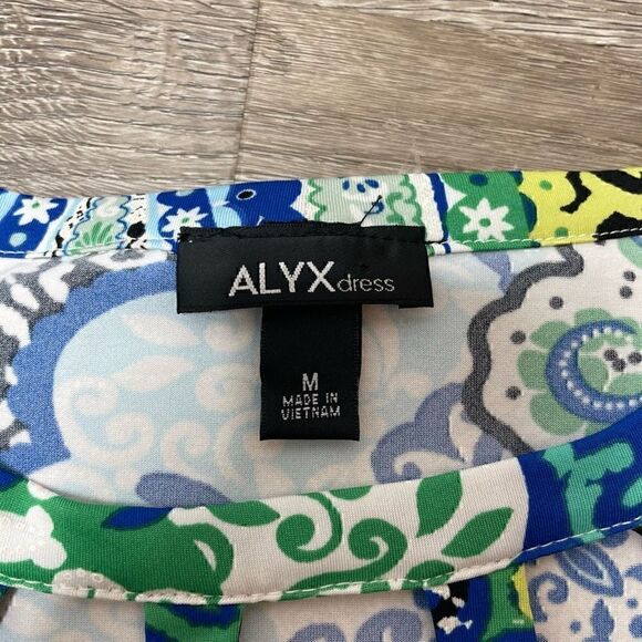 Alyx Dress Multicolor Size M Keyhole Paisley Pockets Loose Lightweight - Picture 4 of 9